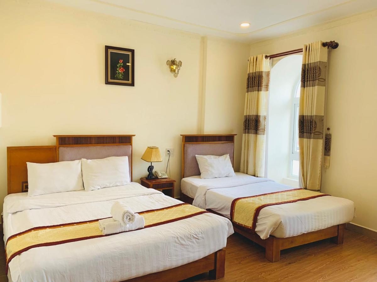 Anh Dao Hotel Dalat Exteriör bild