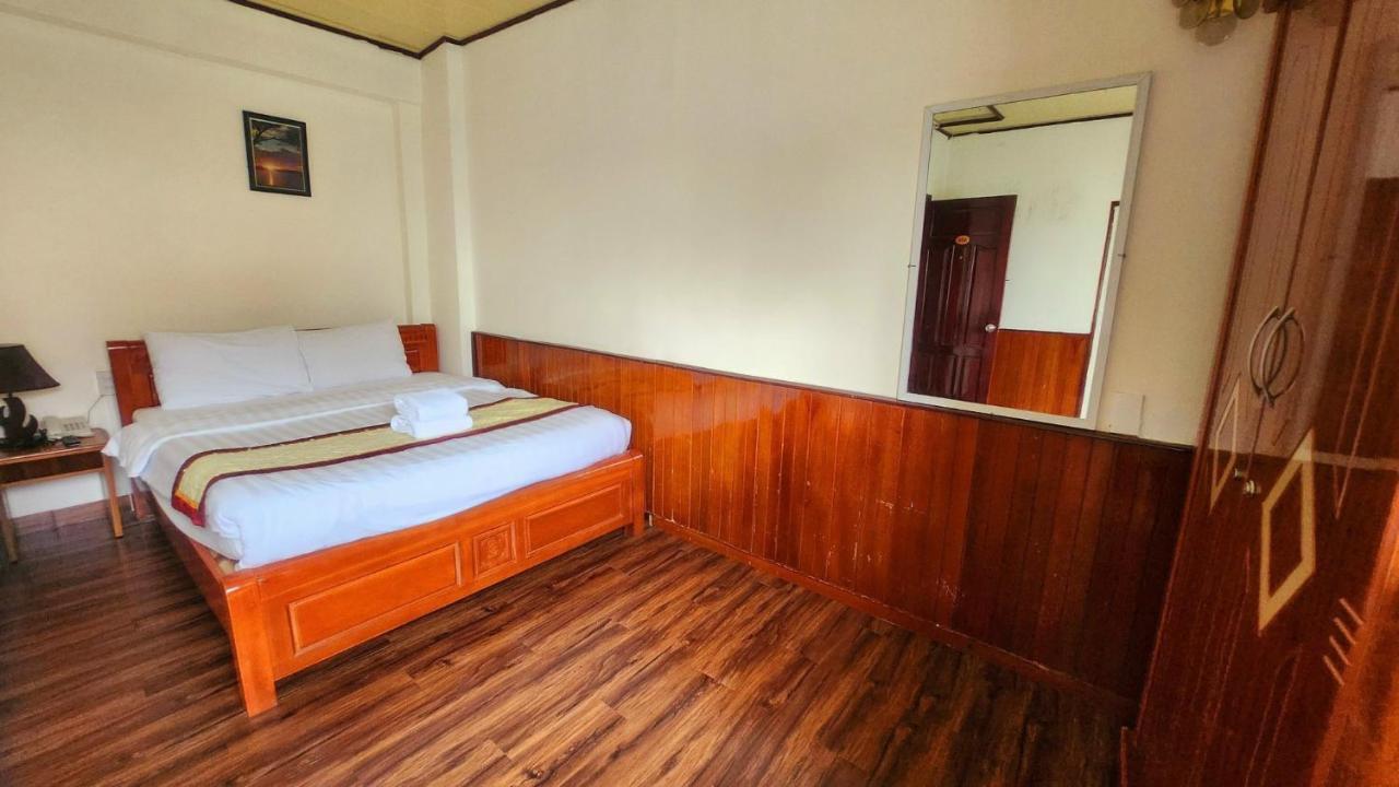 Anh Dao Hotel Dalat Exteriör bild