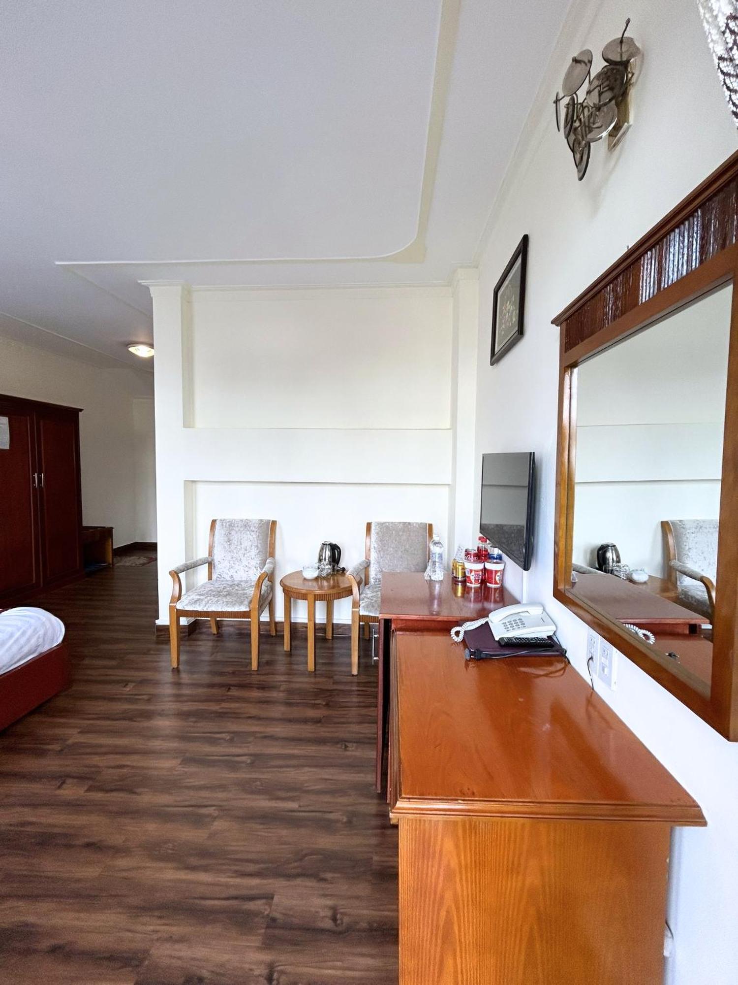 Anh Dao Hotel Dalat Exteriör bild