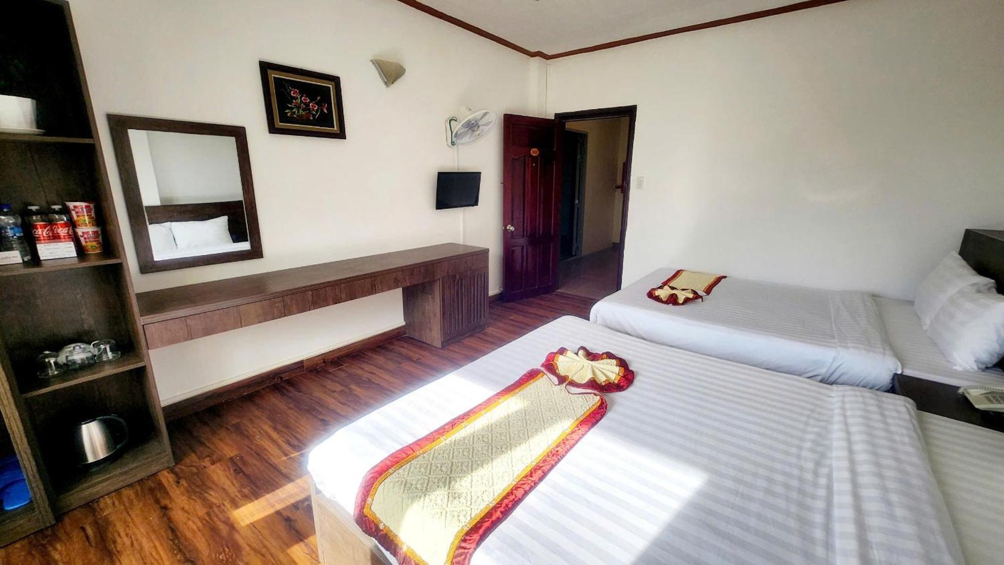 Anh Dao Hotel Dalat Exteriör bild