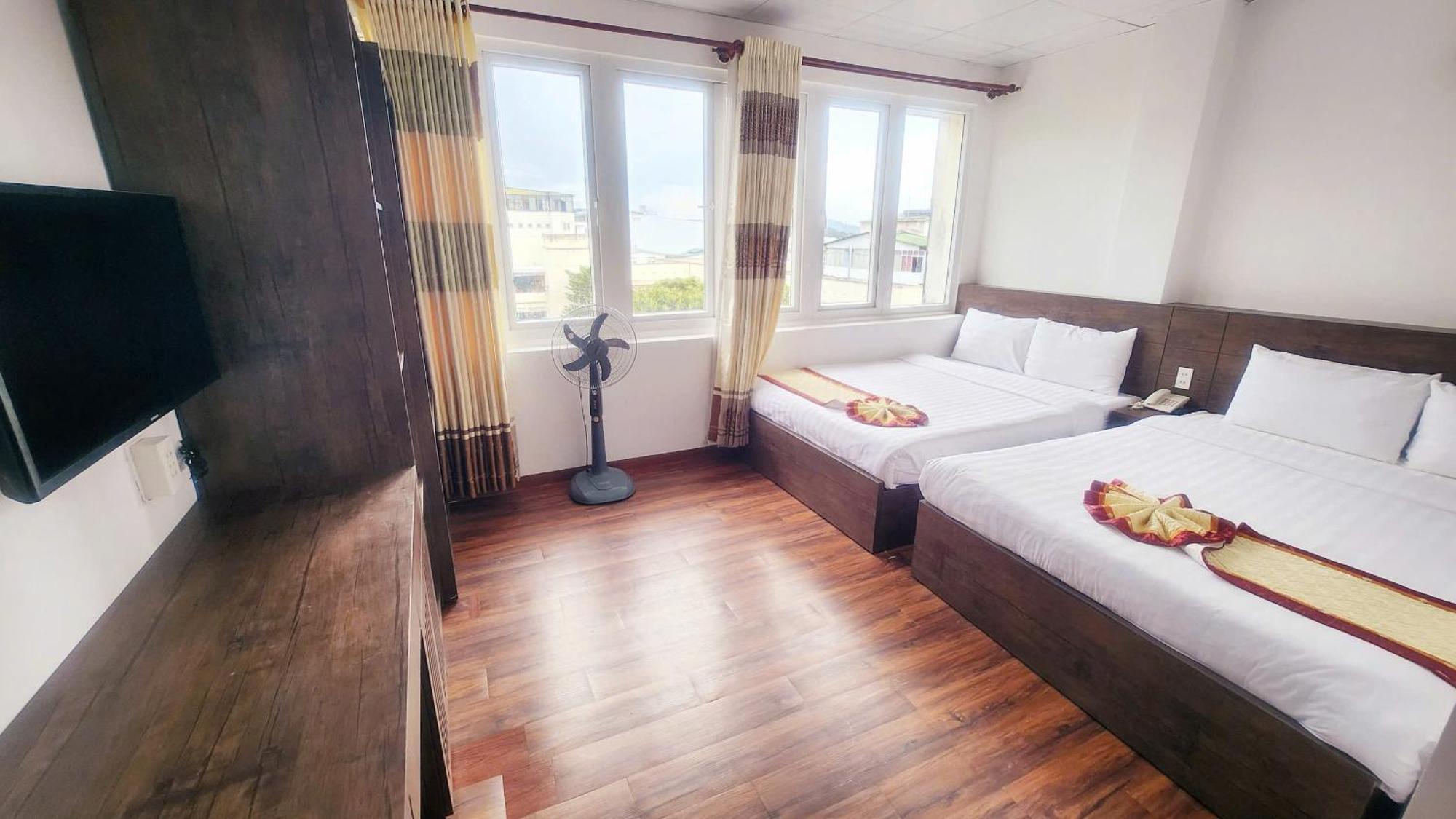 Anh Dao Hotel Dalat Exteriör bild